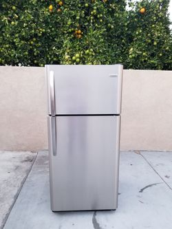 FRIGIDAIRE REFRIGERADOR