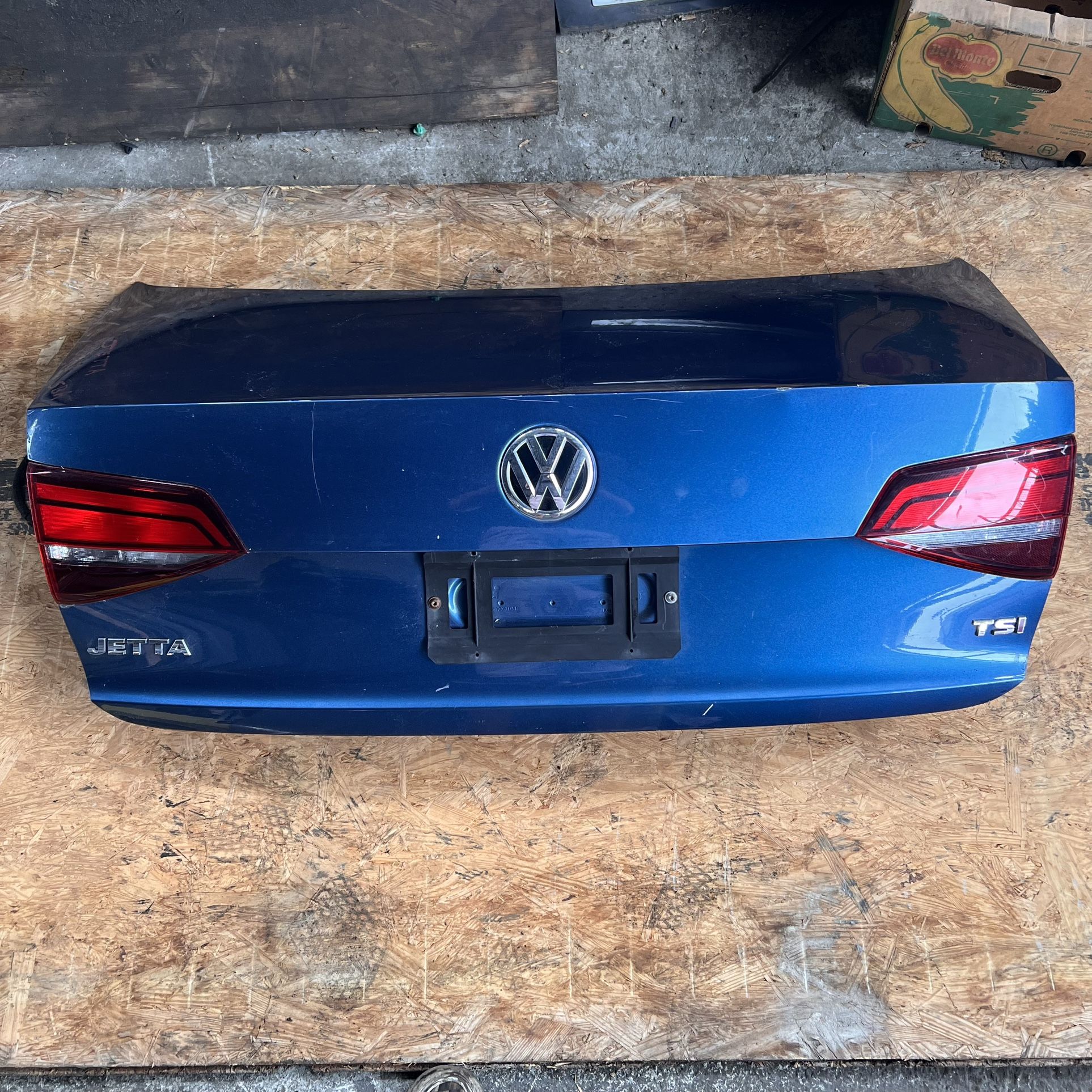 Jetta 1518 Trunk for Sale in Carol City, FL OfferUp