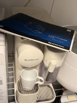 Nespresso Lattissima One Silky White Espresso Machine by De'Longhi