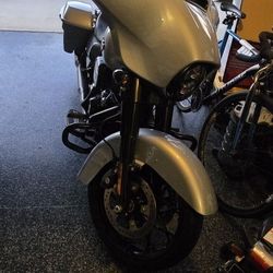 2023 Harley Davidson Street Glide