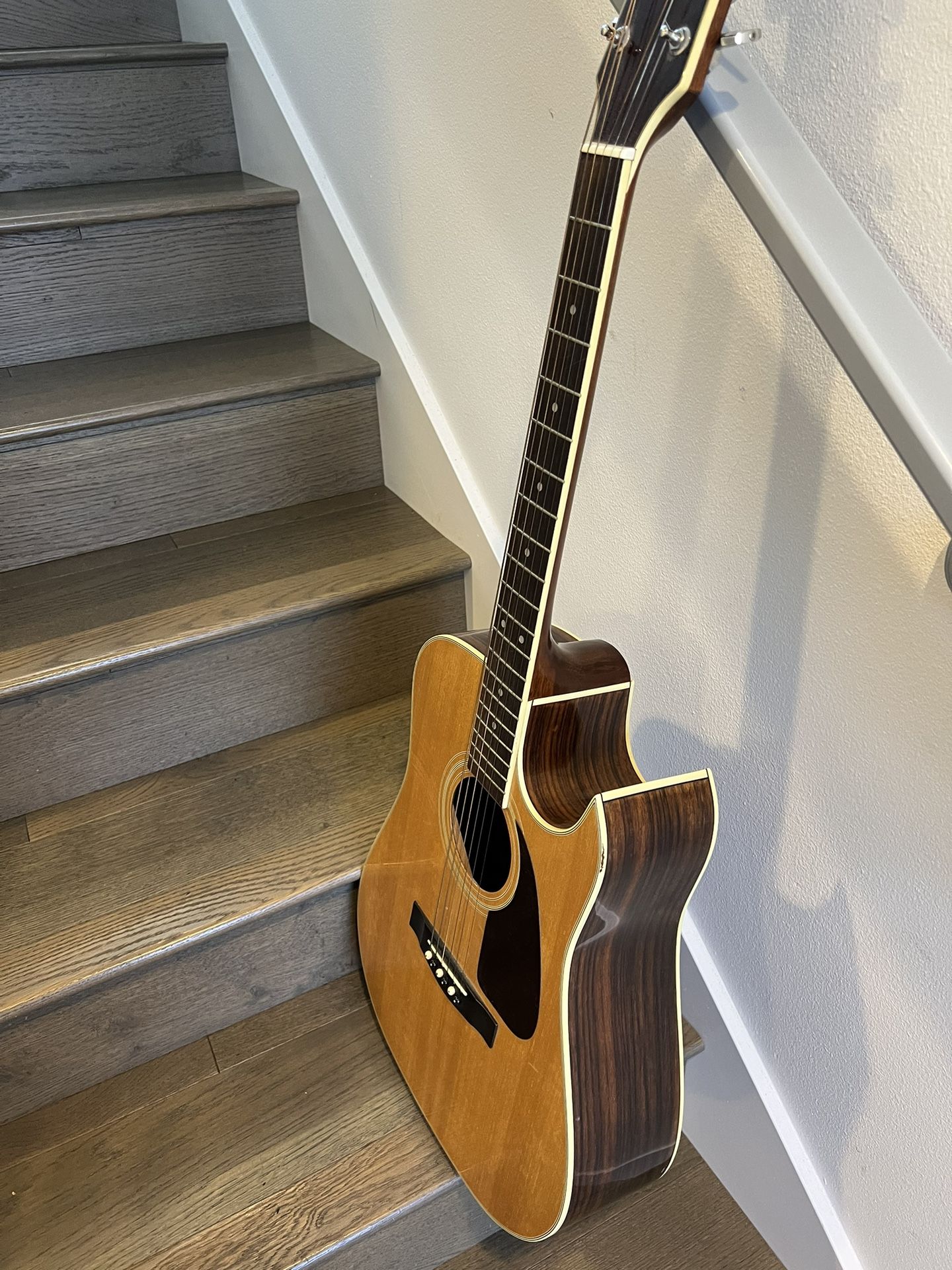 Fender Acoustic Model F265C With Hard Case for Sale in Seattle WA
