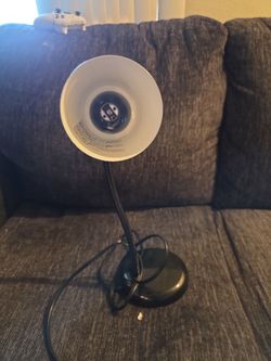 Desk lamp (NO BULB)