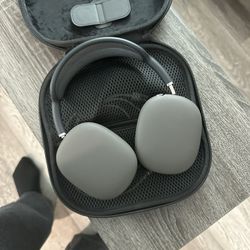 AirPods Max