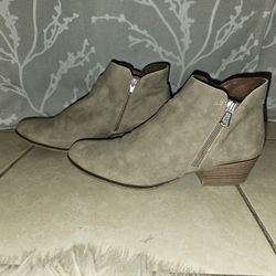 Women's Boots