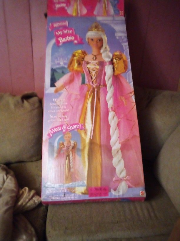 Repunzel 3 Foot Tall Barbie 