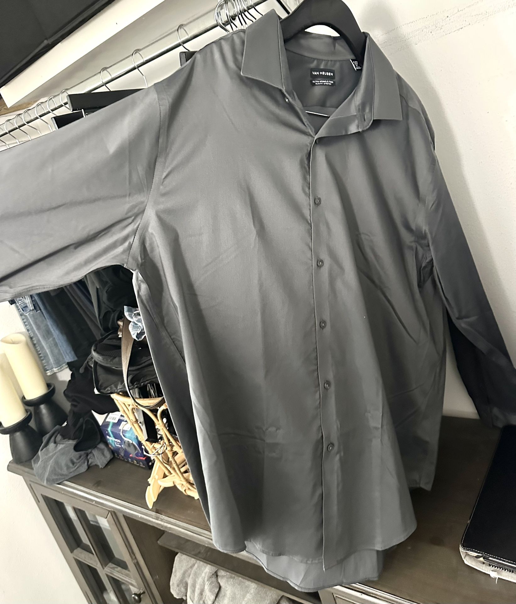Long Sleeve Button Up - Very Nice Hardly Used Good Quality Great Condition I lost a lot of weight so now I need to clear out my closet. Lots of nice