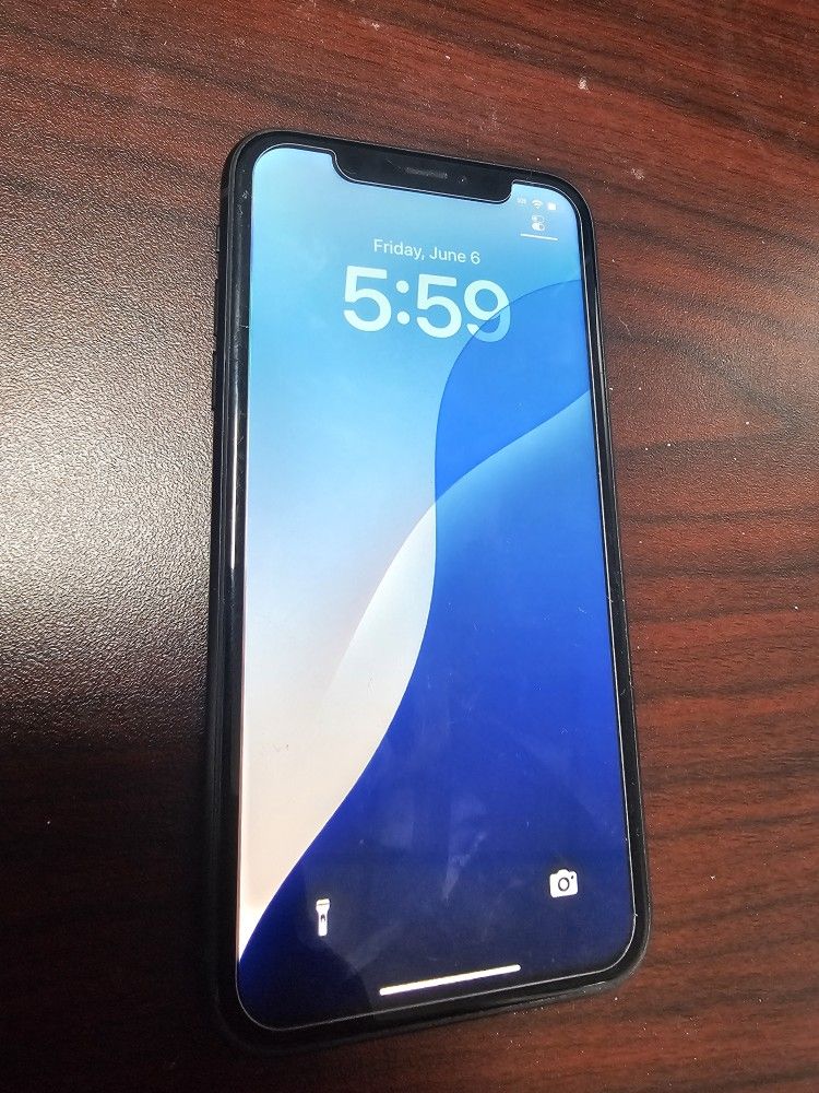 Black Iphone XR 64GB Unlocked To Any Carrier No Sim Restrictions No Icloud