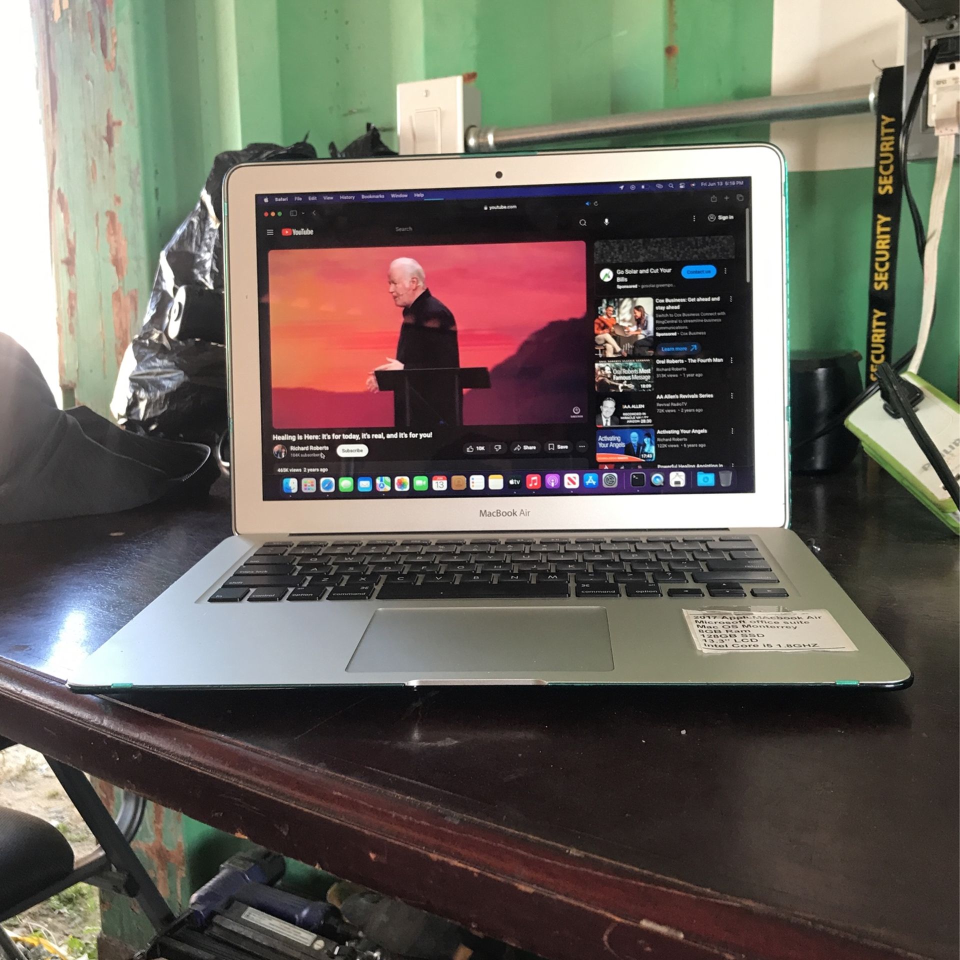 MacBook Air Laptop