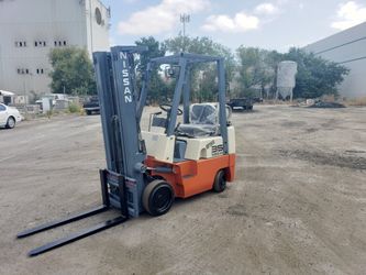 Nissan optimum forklift 3500 pound capacity 3 stage sideshift