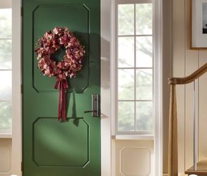Beautiful Fall Mixed Leaf Artificial  Wreath 