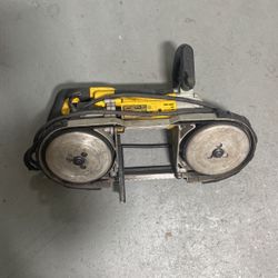 DeWALT DWM120 HD Variable Speed Deep Cut Portable Band Saw