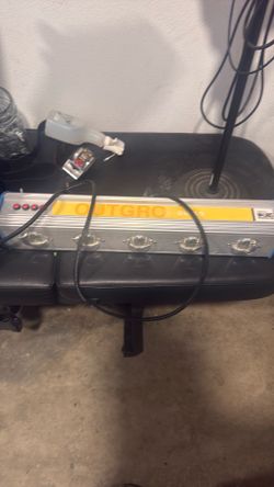 Grow light outgrow mlabs built in fan