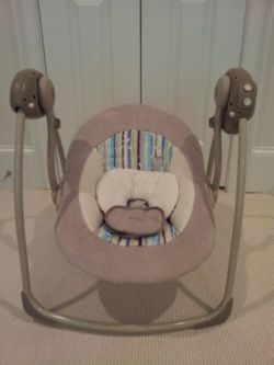 Boppy swing