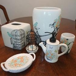 Beautiful Birds & Branches Bathroom Decor Set