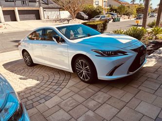 2024 Lexus ES 300h