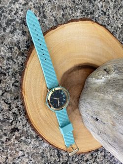 Roxy watch Brand new A beautiful watch it’s turquoise
