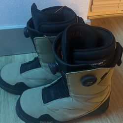 Thirtytwo BOA Snowboarding boots (size 11)