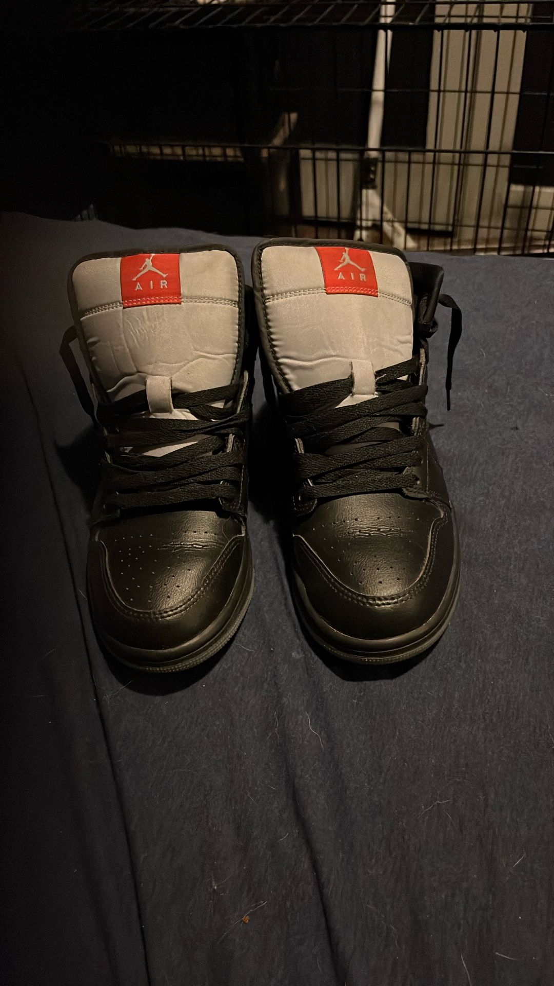 I See To Many People With These Shoes So Trying To Get Ride Of Them