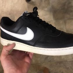 Nike Court Version Black/white Size US 9 Men