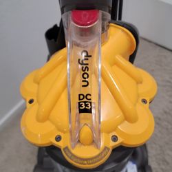 UP33 DYSON NEW BRUSH AND FILTERS 
