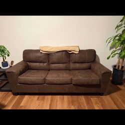 Couch (pull Out Bed) 