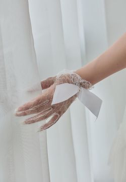 Bridal Gloves BRAND NEW