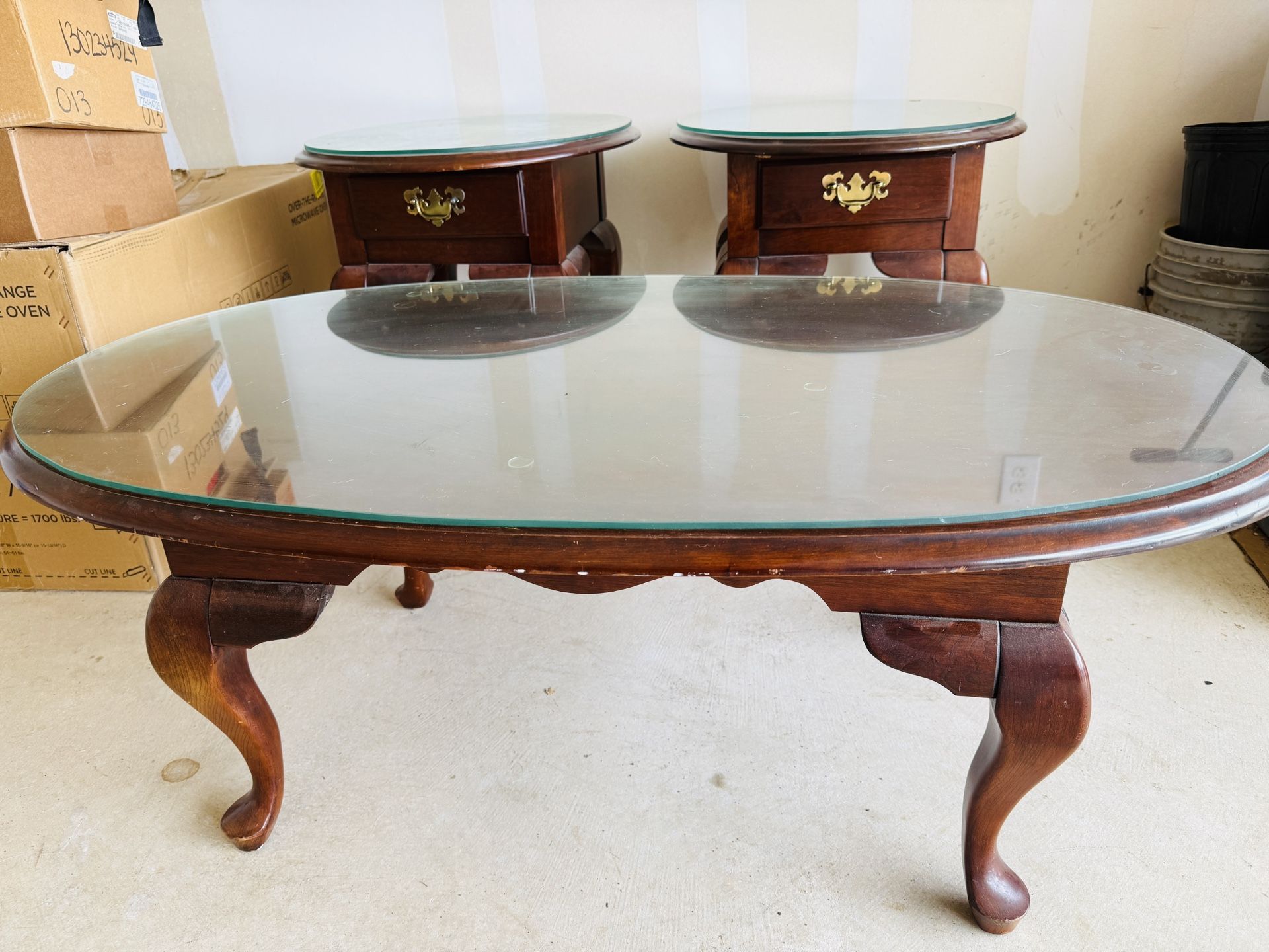 Price Drop!!! Queen Anne Vantage Furniture