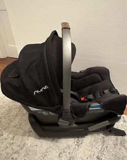 Nuna pipa car seat for infants