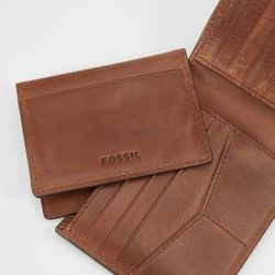 FOSSIL WALLET