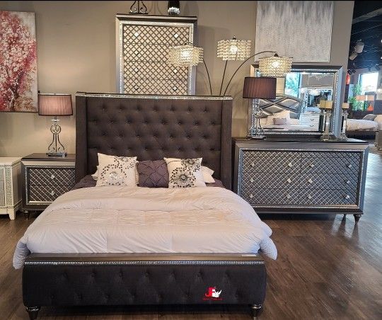 Brand New! 7pc Queen/king Bedroom Set😍/ Take It home with Only $39down/ Hablamos Español Y Ofrecemos Financiamiento 🙋🏻‍♂️ 