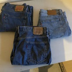 LEVIS & CONVERSE JEANS