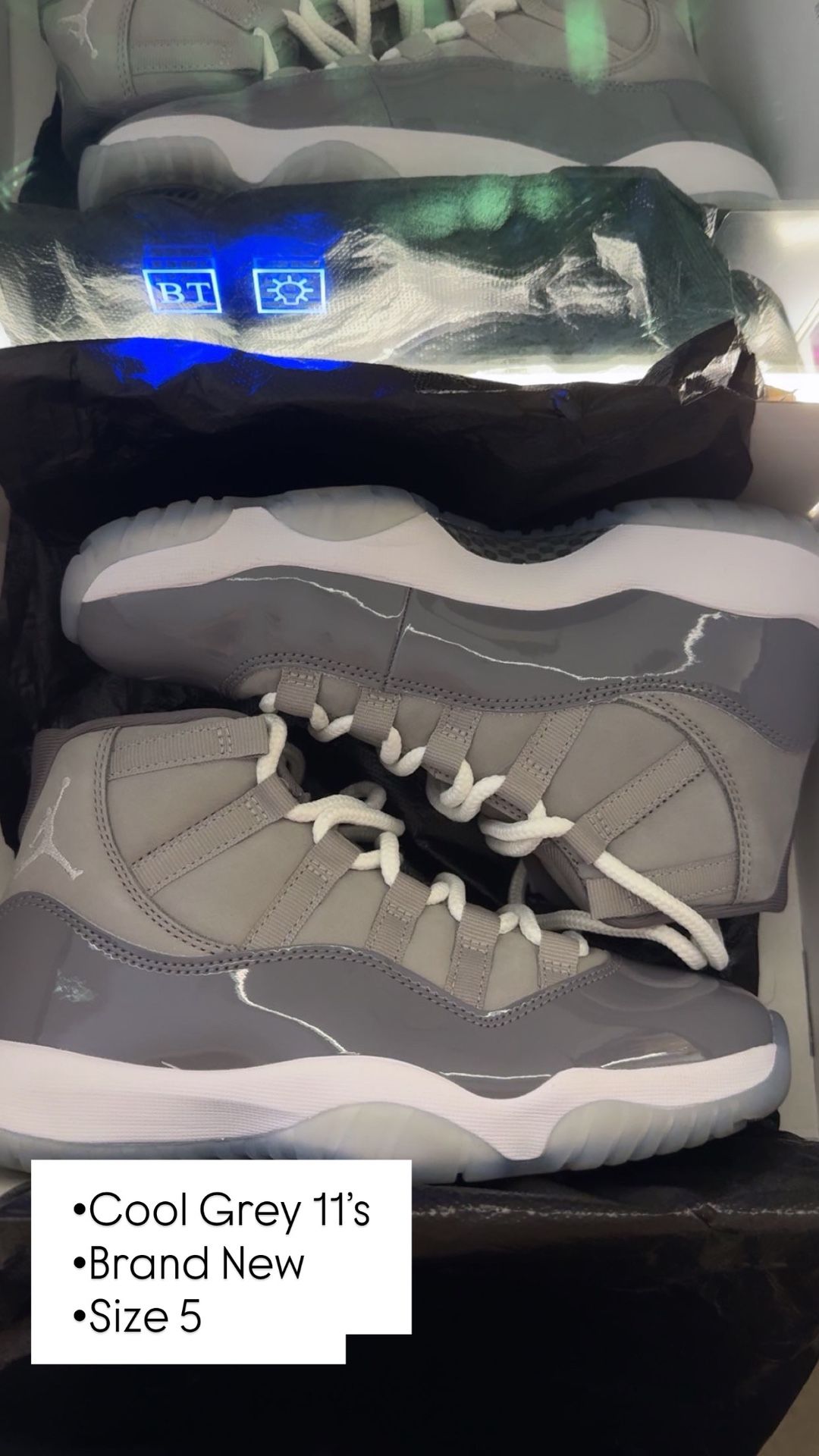 Jordan 11 Cool grey Size 5