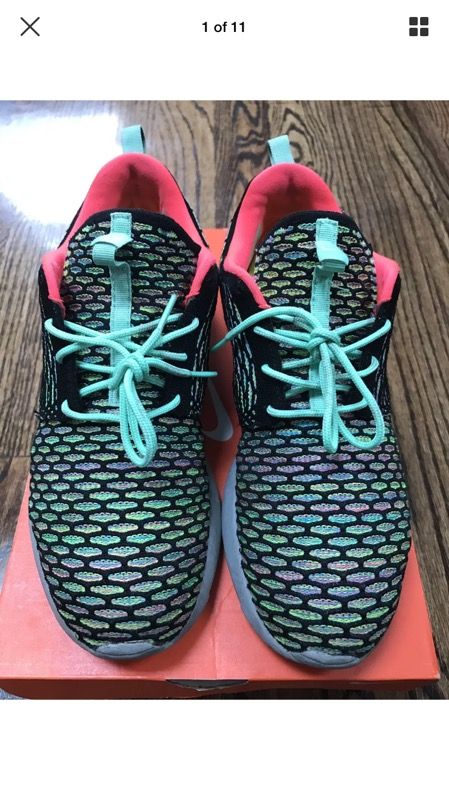 Nike Flyknit Roshe (Solar Yeezy Inspired) "Multi-Color iD" Size 9 RARE