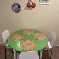 Retro Green Table with Three Chairs