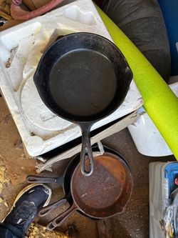 Cast iron fry and pan