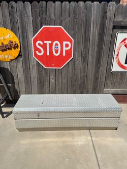 Knack weatherguard Full size truck tool box