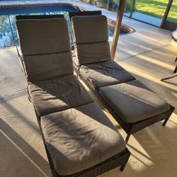 Chase Lounge Chairs 