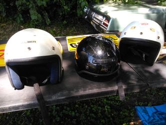 MOTORCYCLE HELMETS. READ DETAILS