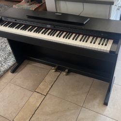 Keyboard/Piano