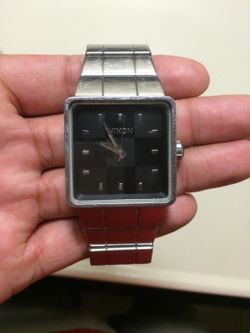 Nixon watch