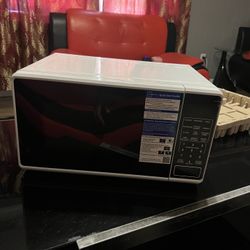 Microwave For Sale In Newport News 