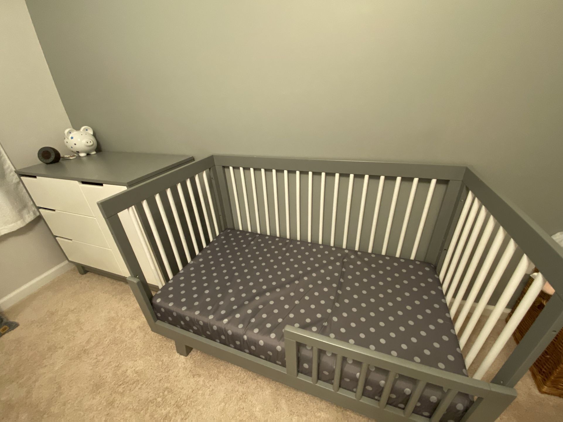 Convertible Crib & Dresser