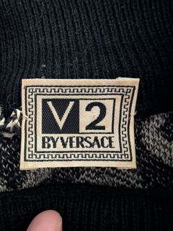 Sweater V2 by Versace. Old fashion style