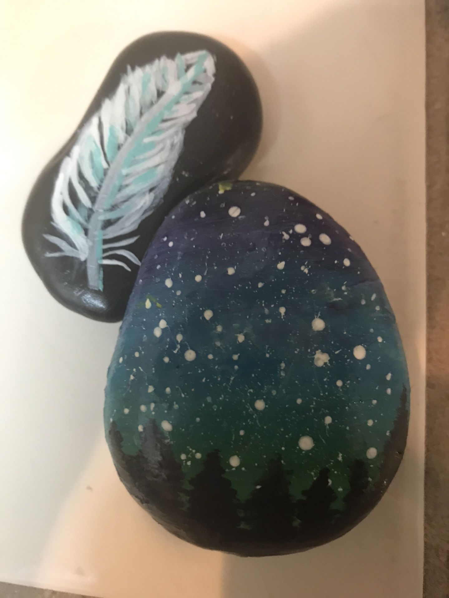 Hand- Painted Northern lights Rock And Simple Feather Rock