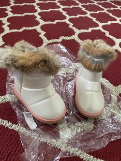 Girl cute water proof warm leather boots / brand new size> 1-2 year old