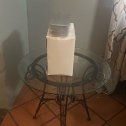 Waxing MeIt’s Clamshell Containers