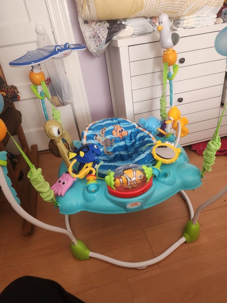 Finding NEMO Fisher PRICE BABY STANDING BOUNCER