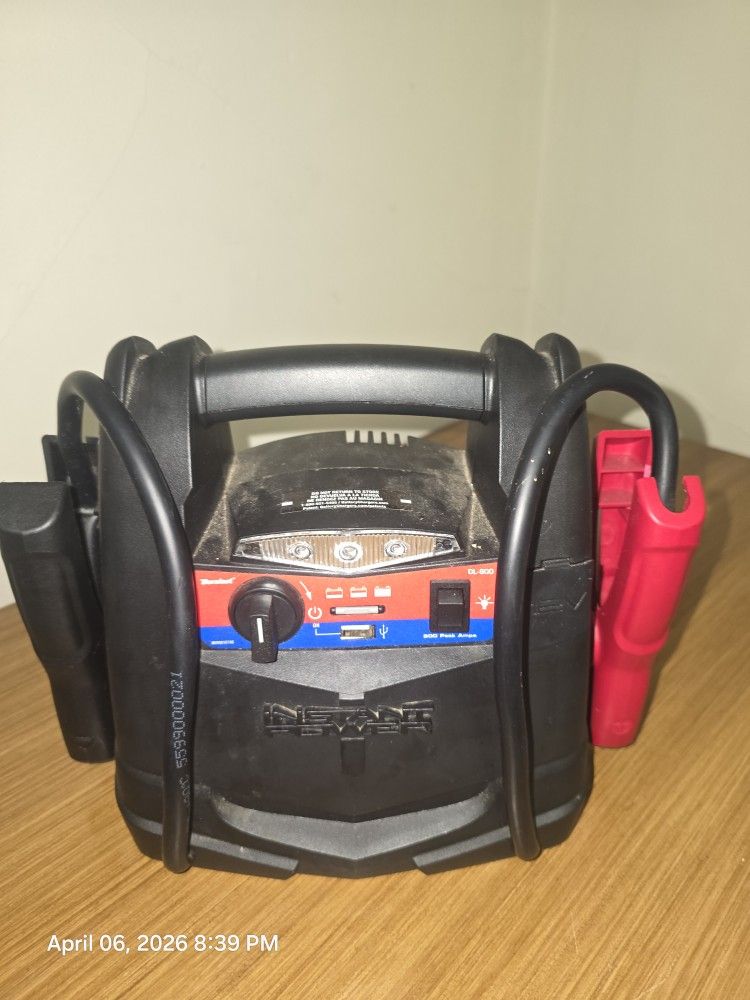 Duralast vehicle jump starter