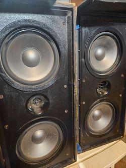 Klispch KG 2.2 Bookshelf Speakers