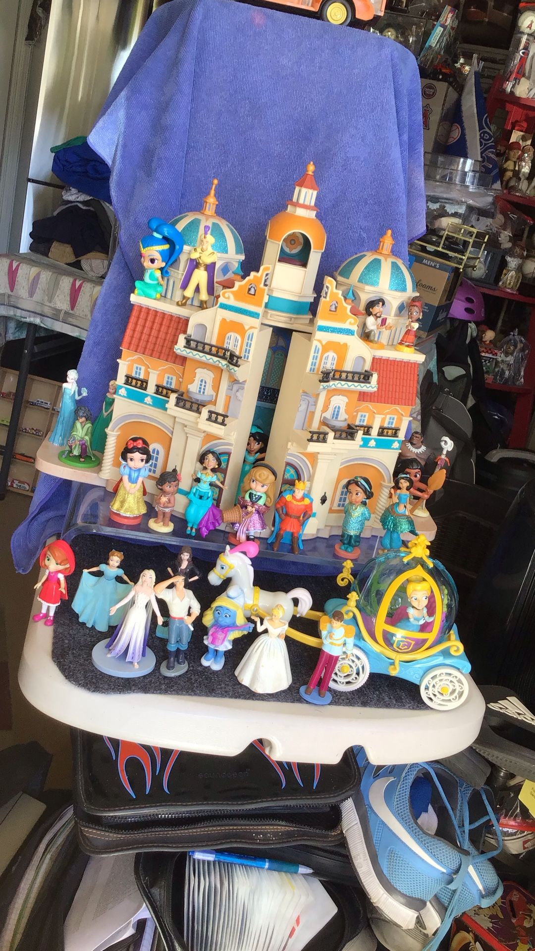 Collectible Mini Figures 